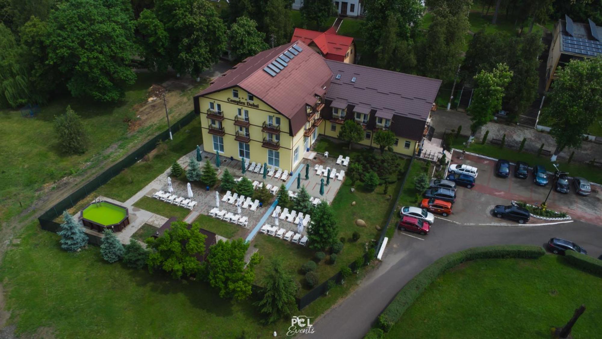 Hotel Dobsi Базна Экстерьер фото